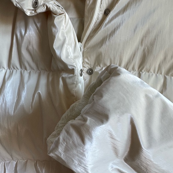 Athleta Summit Cropped Puffer in Off White - Picture 5 of 6